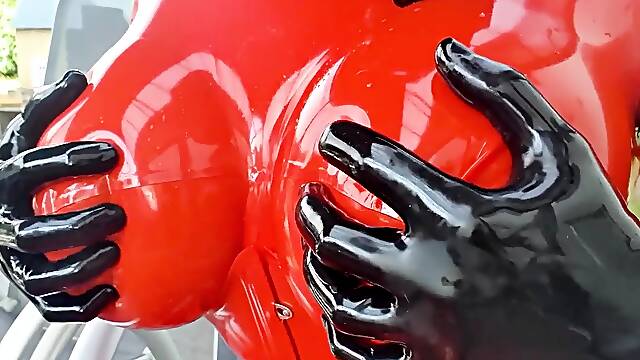 Amateur Honey With A BDSM Fetish