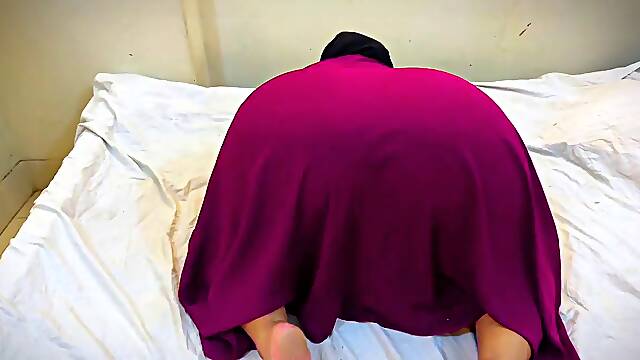 Aria Mia, Super Hot Arab MILF, Kicks Off Every Morning with Fierce Pillow Humps She Craves