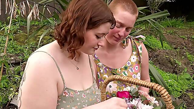 Emberly & Fox Get Wet GOW