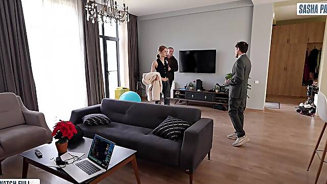 Estate agent bangs youthful wife hard during abode viewing whilst her cuckold spouse is at work!