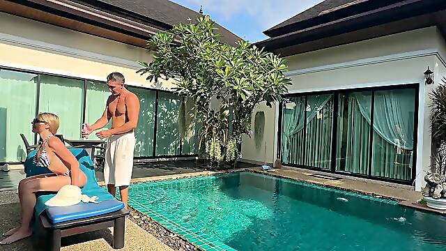 Slutty mother Id like to fuck screwed her pool cleaner