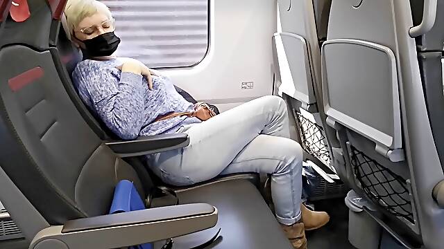 Public crossed gams ejaculation compilation (20 crossed legs orgasm in public places)