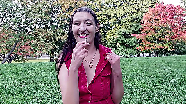 Fellate 39 Smoking Fetish & Urban nudism by Gypsy Dolores