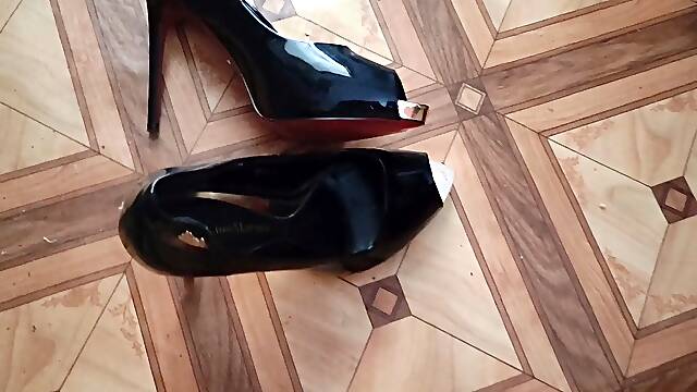 Pov: I let you sight at my feet and kiss my heeled shoes - footfetish and bootfetish