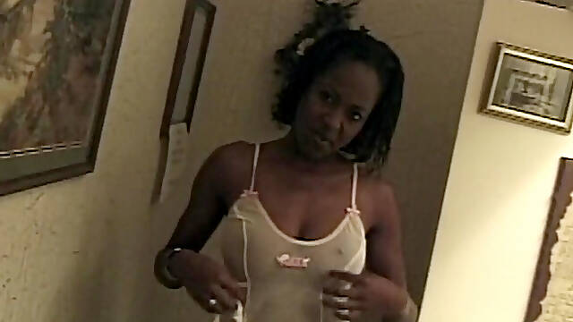 Interracial Sorority Bash - Hei&szlig;e Partyaction
