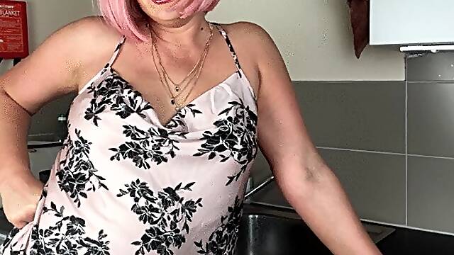 JOI feet Hot housewife teasing