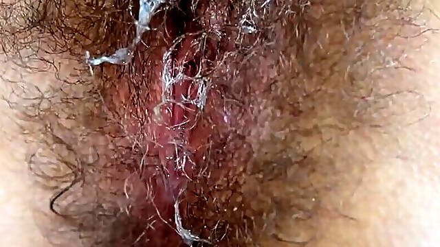 Hairy Pussy Creampie Play