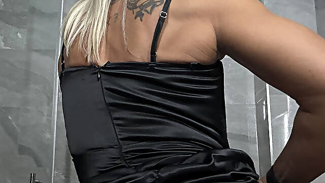 Blonde Slut Wife Love to Tease the Camera